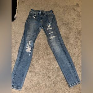 American Eagle Jeans. High rise jeggings size US 4 short